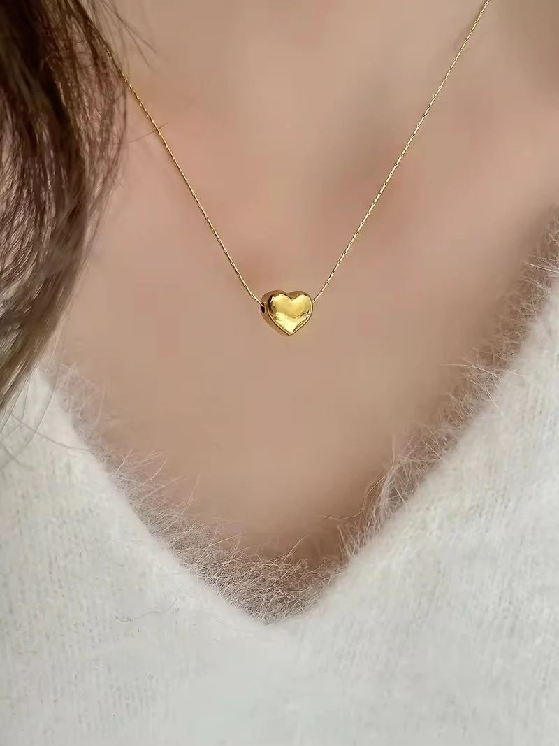 Minimal Heart Pendant